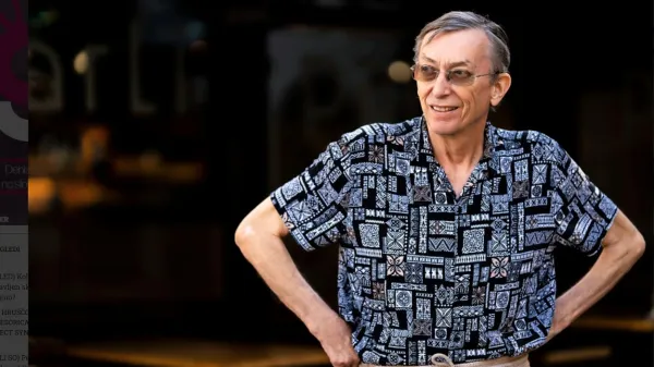 Andrej Stare je poleti, le teden dni po izidu svoje avtobiografije, 
zaradi sepse pristal v bolnišnici, kjer je bil kar šestkrat operiran.