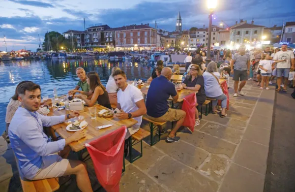 Tradicionalni Ribi&scaron;ki praznik postregel z glasbo in kulinaričnimi dobrotami (FOTO)