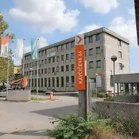 Zemljišča ob Kavčičevi ulici v Ljubljani so  Alešu Musarju in 
njegovim poslovnim partnerjem prinesla več kot deset milijonov 
evrov. 