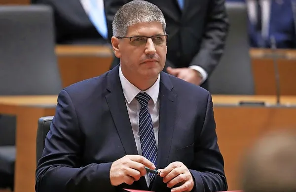 Minister za notranje zadeve Boštjan Poklukar
