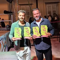 Francesco Borchi in Jaka Ivanc s štirimi nagradami s tržaškega 
mednarodnega festivala gledališča za otroke Dadadù  