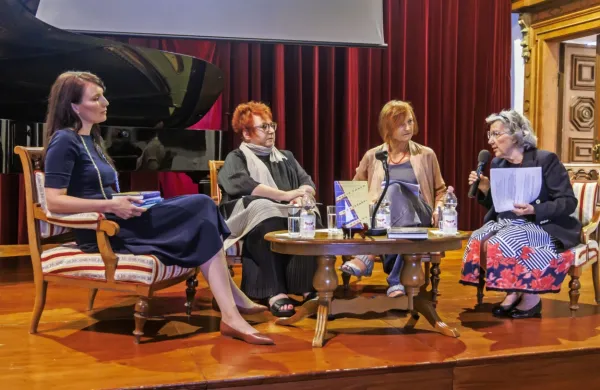 O Pahorjevem delu so spregovorile (z leve) Urška Perenič, Tatjana 
Rojc, Marta Verginella in Neva Zajc.