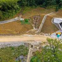 Drugi tir: neurje začasno celo ustavilo dela na nekaterih gradbiščih