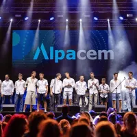 Predstavitev ekipe OK Alpacem Kanal za sezono 2025/26 je 
prireditvi dodala še slavnostni pridih. 