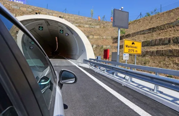 Fotografija je simbolična