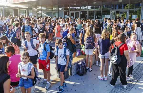 V šolskem ministrstvu menijo, da bodo nekateri posodobljeni zakoni delno pripomogli k reševanju kadrovske stiske v šolah.