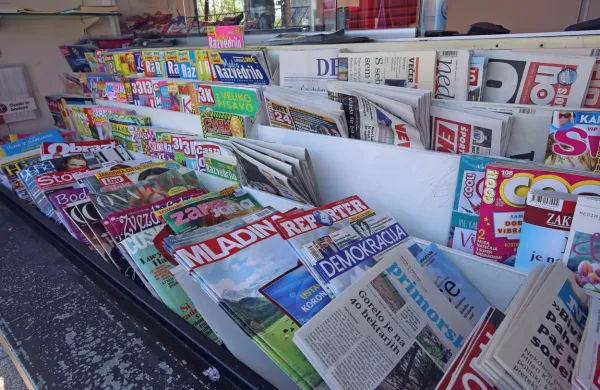 Poslanci so z 48 glasovi za in 23 glasovi proti sprejeli dolgo 
pričakovani novi zakon o medijih. 