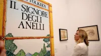 Italijanska predsednica vlade Giorgia Meloni Gospodarja prstanov 
pojmuje kot “sveto besedilo”.