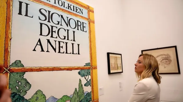 Italijanska predsednica vlade Giorgia Meloni Gospodarja prstanov 
pojmuje kot “sveto besedilo”.
