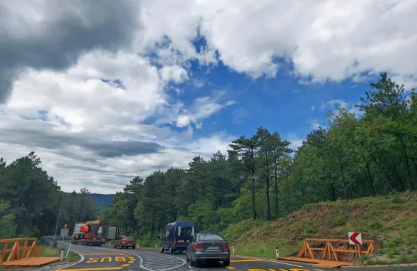 Začasno avtobusno postajališče na Lozicah bodo  ukinili. 