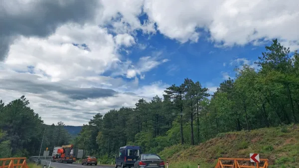 Začasno avtobusno postajališče na Lozicah bodo  ukinili. 