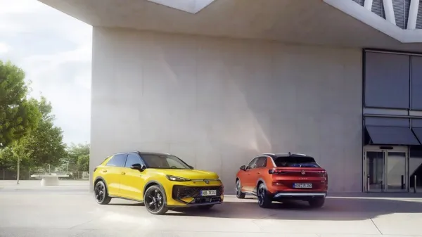   Novi volkswagen t-roc bo pri prodajalcih še letos. Cene bodo 
razkrite tik pred uradnim prihodom na trg.