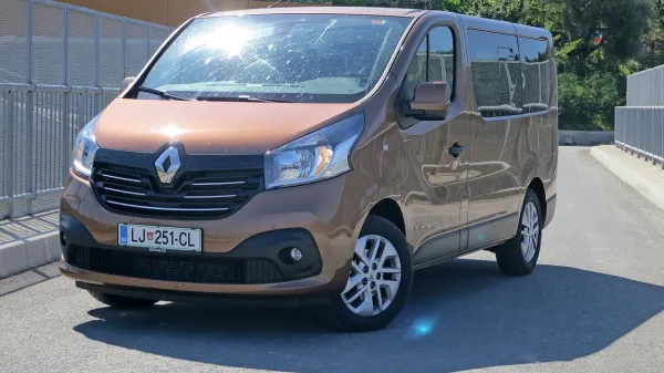 Potovalka na štirih kolesih
