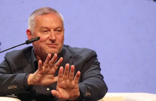 Georgi Gospodinov med  obiskom v Ljubljani leta 2023. Nagrado 
Vilenica mu bodo 13. septembra podelili v istoimenski jami.