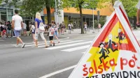 Policisti v  prvih  dneh  pouka pred  šolami  in  v  njihovi  okolici  niso   obravnavali  hujših  kršitev.   
