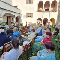 Na Premskem gradu so se poklonili Cirilu Kosmaču