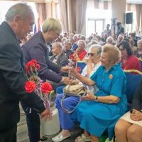 V Portorožu so se tradicionalno srečali nekdanji interniranci (FOTO)