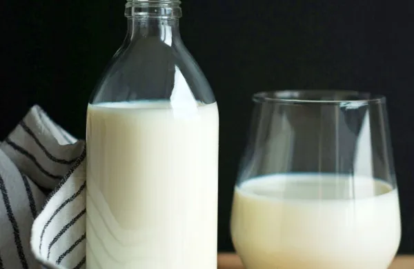 Mlečni izdelki so odlični za čiščenje kože.