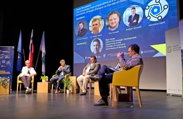 Udeleženci konference Clusters meet Regions so razpravljali tudi o vlogi regijskih inovacij kot rezultatu sodelovanja industrije, akademske sfere 
in odločevalcev