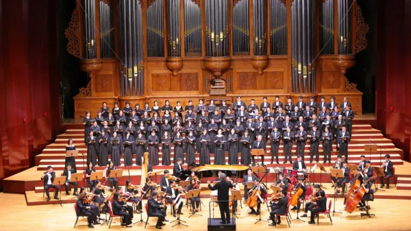 Na Mednarodnem zborovskem festivalu v Tajpeju na Tajvanu so 
prvič izvedli Čopijevo novo delo Psalm Cantata za soliste, zbor in 
orkester.