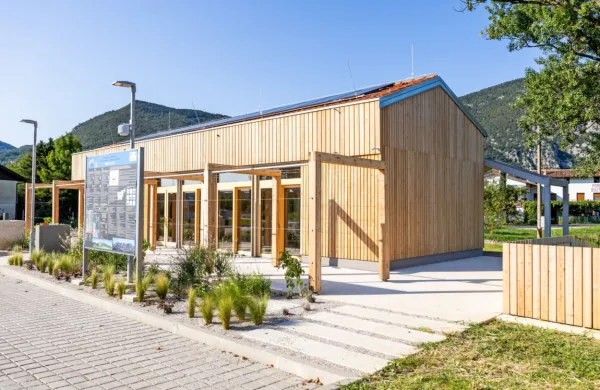 Vrednost celotnega projekta Zeleni vstopni center Lijak je približno 783.000 evrov. 