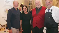 Četrto knjigo iz serije Svatba okusov so  predstavili (z leve): 
direktor celovškega turističnega združenja in gonilna sila Dnevov 
alpsko-jadranske kuhinje Helmuth Micheler, založnica Erika Hornbogner (Drava - Wieser), avtor in urednik Lojze Wieser in  gostitelj 
večera Adi Kulterer, tudi predsednik celovške turistične zveze. 