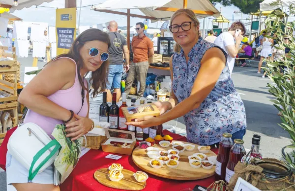 (FOTO) Raj za ljubitelje sladkega na Sladki Istri v Kopru