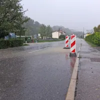 Cesta v Bazari zaradi poplav neprevozna (FOTO, VIDEO)