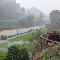 Cesta v Bazari zaradi poplav neprevozna (FOTO, VIDEO)