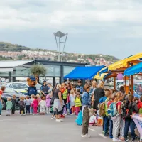 Tako je lani na Ukmarjevem trgu potekalo dogajanje ob Evropskem tednu mobilnosti. Letos na osrednjem dogodku pričakujejo 
500 otrok.