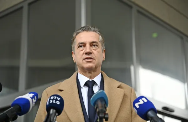 Predsednik vlade in prvak Svobode Robert Golob
