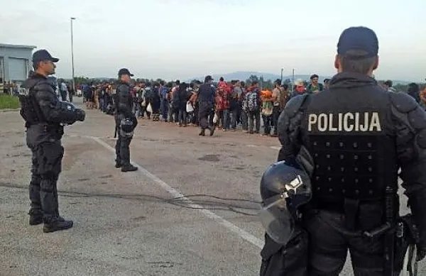  Prvi val je trajal pet dni, v Slovenijo je prišlo okoli 3600 ljudi.