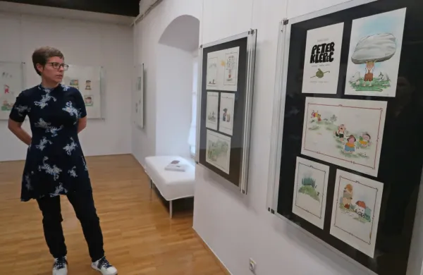 Bevkove spominske dneve je uvedla idrijska knjižnica z jagodnim 
izborom ilustracij slovitega Marjana Mančka. Razstava v galeriji 
Magazin bo na ogled do oktobra.