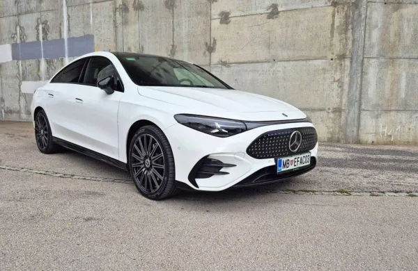 Pri Mercedesu so novi rod modela CLA razvijali popolnoma na 
novo. 