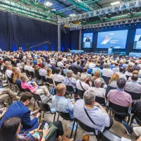 Robertu Golobu nov mandat na čelu stranke Gibanje Svoboda (FOTO)