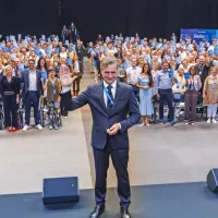 Robertu Golobu nov mandat na čelu stranke Gibanje Svoboda (FOTO)