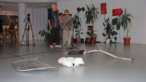 Akademija umetnosti se je razstavo poklonila 30 letom Univerze v Novi Gorici (FOTO)