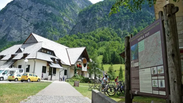 V treh desetletjih je Dom Trenta obiskalo milijon ljudi, organizirali 
so številne dogodke, tudi tabore za mlade glasbenike z vsega 
sveta.