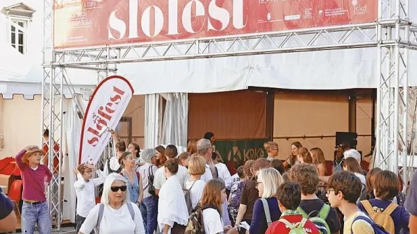 Na Borznem trgu v središču Trsta je konec prejšnjega tedna sedmič 
potekal tridnevni festival Slofest. 