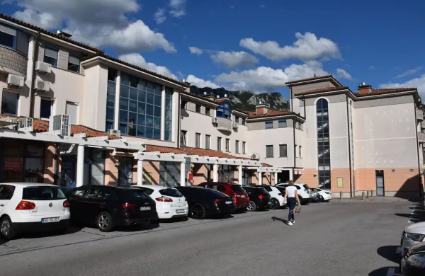 Precej etažnih lastnikov v Ajdov&scaron;čini bo moralo menjati upravljalca stanovanj