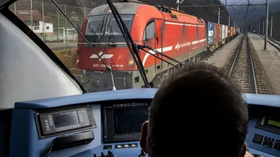  Kabina lokomotive 