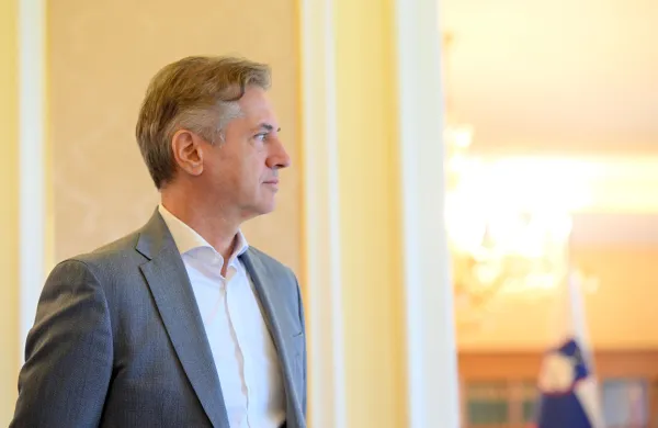 ﻿Slovenija, Ljubljana, 18.07.2025, 18. julij 2025Ppredsednik vlade Robert Golob bo predstavil pobudo za organizacijo izvedbe dogodka veliki start Dirke po Franciji v Sloveniji, politika, sport, Pavel MarÄ'onoviÄ‡, Bogdan Fink Foto: Ĺ˝iga Ĺ˝ivuloviÄ‡ Jr./F.A.Bobo