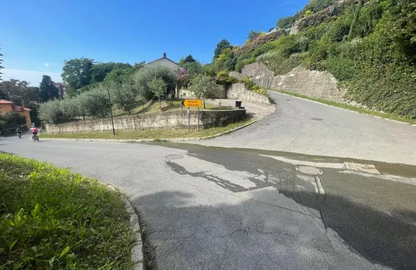 Fekalije iz počene kanalizacije odtekajo v sredi&scaron;če Portoroža