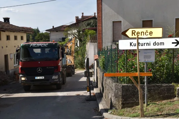 V tragični delovni nesreči umrl 37-letni delavec