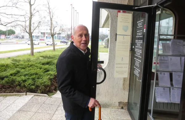 Tožilstvo Bojanu Petanu in soobtoženim očita malverzacije pri lastninjenju Term Čatež