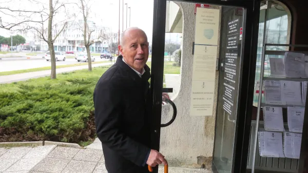 Tožilstvo Bojanu Petanu in soobtoženim očita malverzacije pri lastninjenju Term Čatež