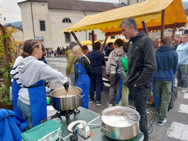 JESTIVAL KOBARID