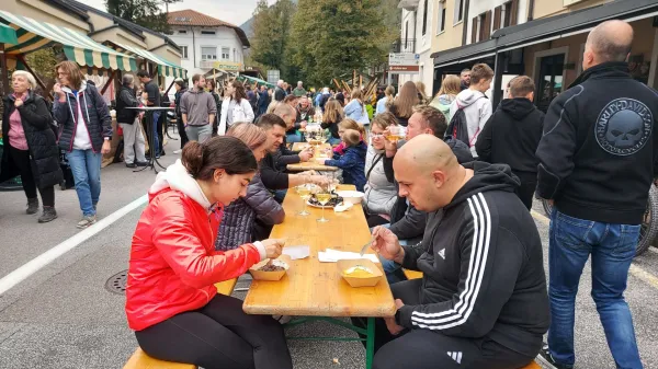 Jestival kobarid hrana