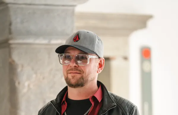 Tomi MegliÄŤ, pevec Siddharte