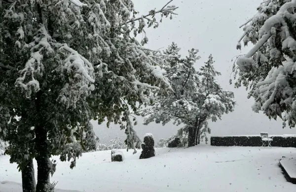 sneg, vreme, sinji vrh